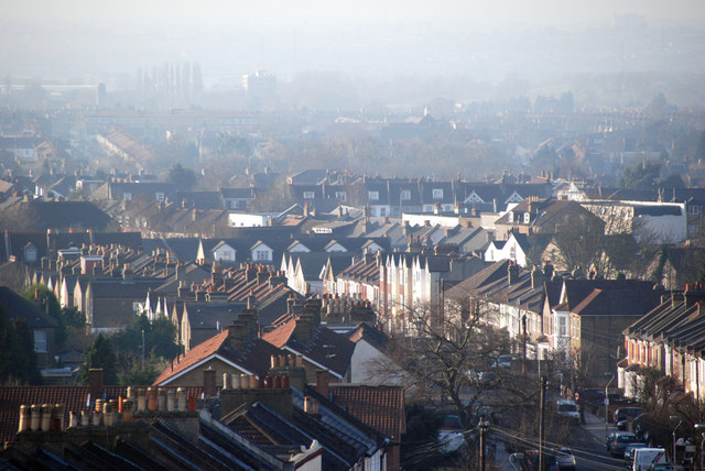 Living near major roads increases the risk of dementia